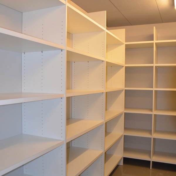 Made to measure archive storage for professionals